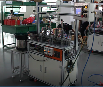 自動裝鐵殼插卡勾機